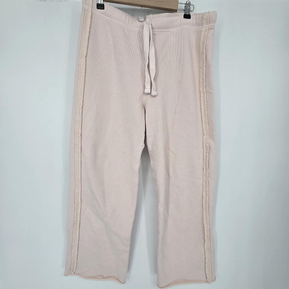 Frank & Eileen Bella triple fleece pocket blush pink capri sweatpants Large - Picture 1 of 6